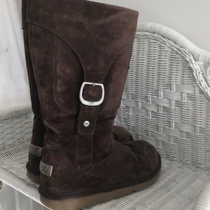 Uhh Brown Suede boots size 9